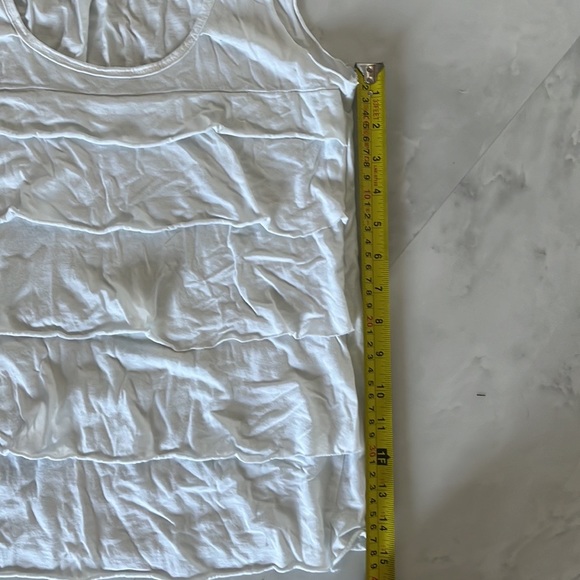 Wilfred, white ruffle tank top, size xxs. - Picture 4 of 4